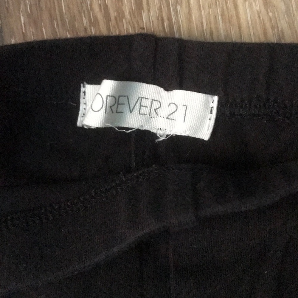 Leggings sold - Picture 2 of 2